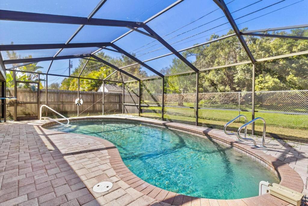 Perfect For Family Gatherings With A Heated Pool! - Clearwater'S Clear Choice Dış mekan fotoğraf